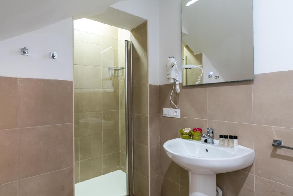 Olehousing-San Lorenzo セビリア エクステリア 写真